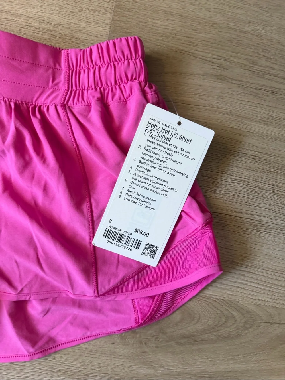 NWT Lululemon hotty hot LR shorts
